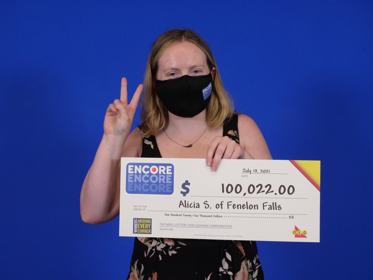 Alicia Saunby, 22 of Fenelon Falls, Ontario claimed $100,000 in the July 13 Lotto Max draw. (Photo: OLG)