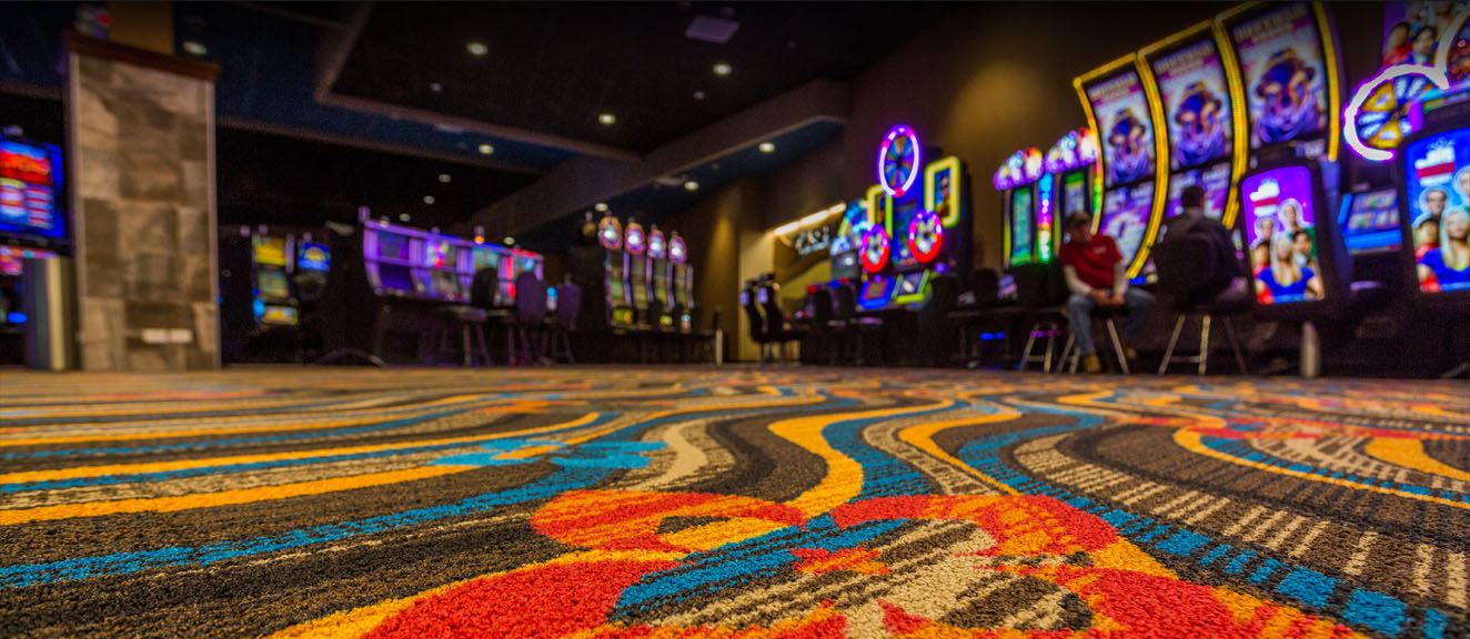 Grand Portage Lodge   casino floor