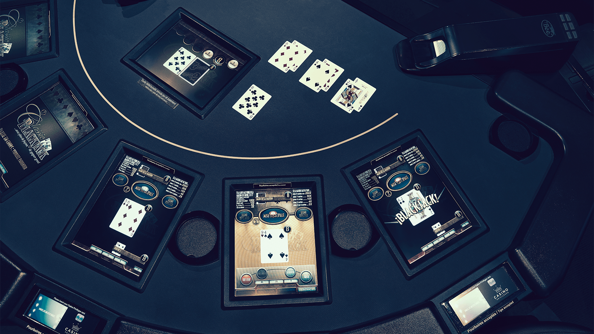 Interactive Blackjack tables   Casino Montreal